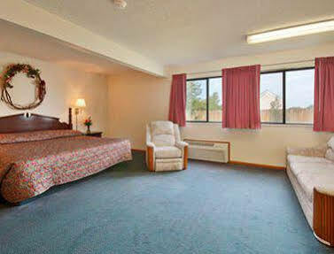 Hotel Super 8 Winterset Esterno foto
